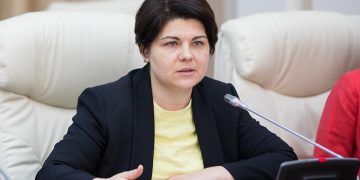 Кандидат в премьер-министры Наталья Гаврилица пользуется услугами госохраны и служебным автомобилем | VIDEO